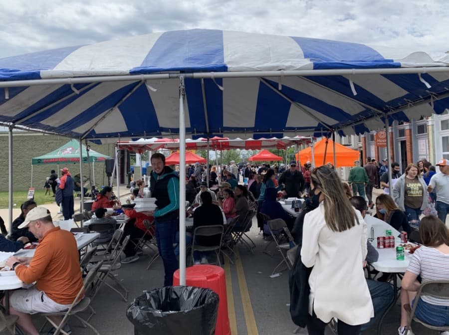 Hutto community celebrates crawfish, cars and hippos at chamber festival