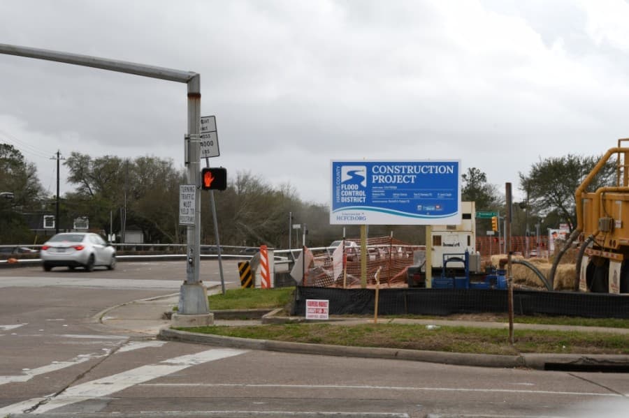Flood project to reduce lanes on Chimney Rock, South Rice bridges