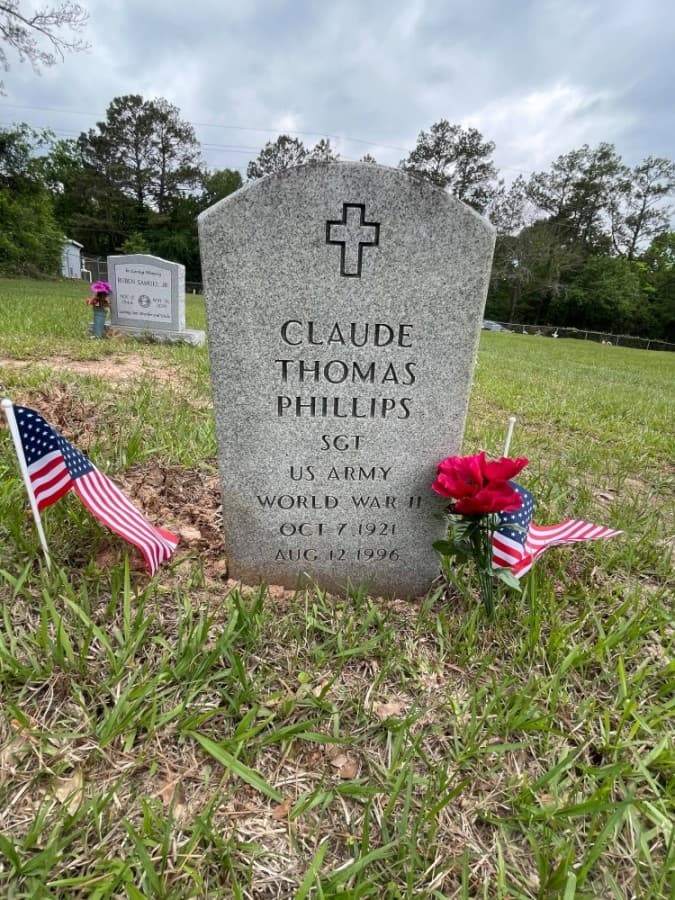The cemetery is home to several unmarked graves and serves as the final resting place of former slaves and at least 29 veterans from wars including World War I and World War II. (Hannah Zedaker/Community Impact Newspaper)