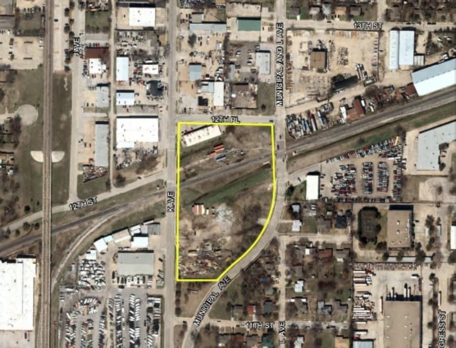 Plano City Council approved a specific use permit on April 26 for 5.5 acres shown on the map to allow a transit center/station. (Courtesy city of Plano) 