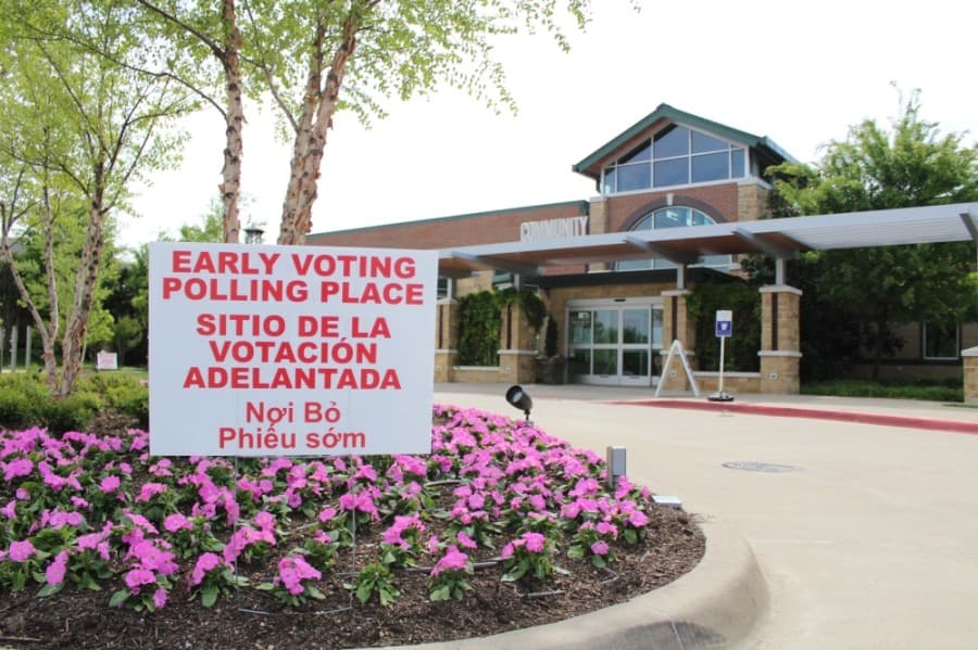 Grapevine Mayor William D. Tate faces challenger Nick Kaufman in May 1 election