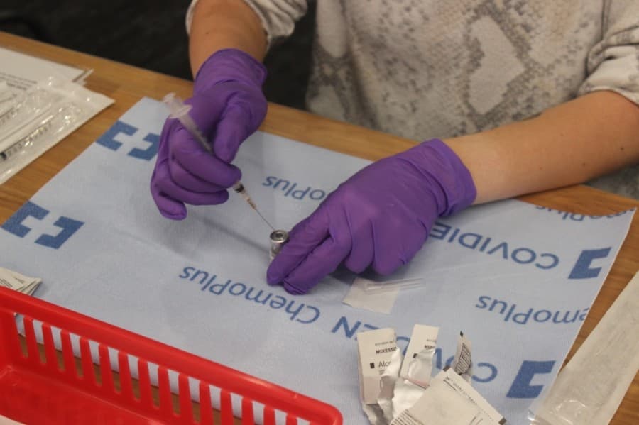 As Travis County receives fewer vaccines this week, state asks for 'one more big push' in distribution
