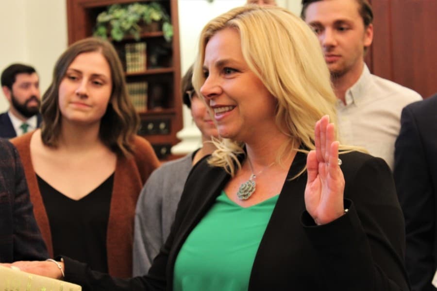 Amy Torres-Lepp takes the oath of office for Southlake City Council Place 5. (Sandra Sadek/Community Impact Newspaper)