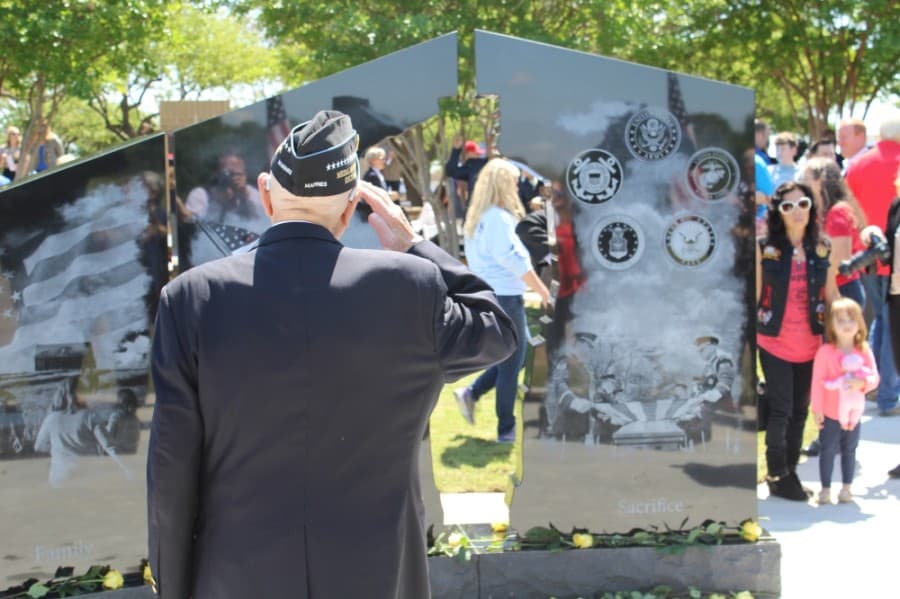 Gold Star Families Memorial honoring fallen service members now on display at Frisco Commons Park