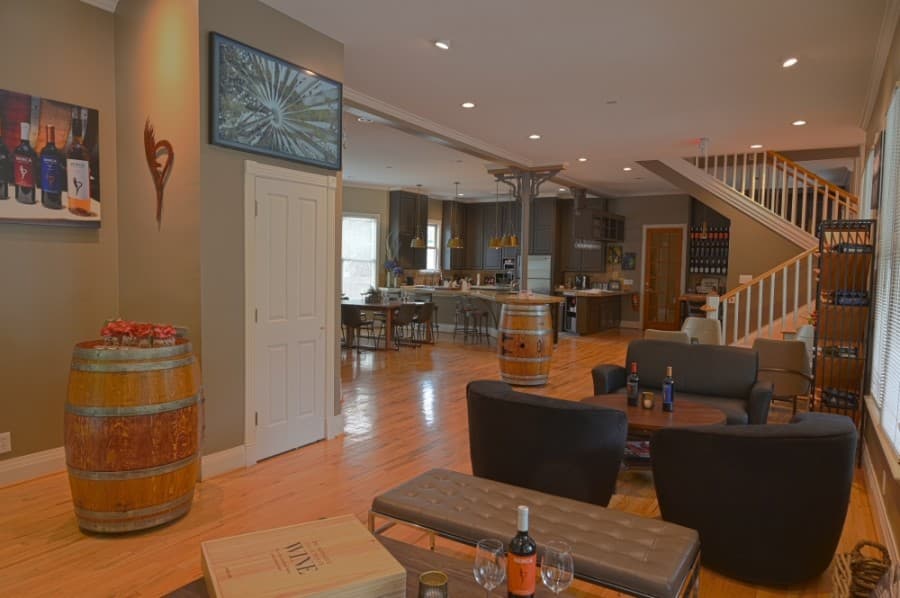 Heights Boulevard home opens as wine tasting venue
