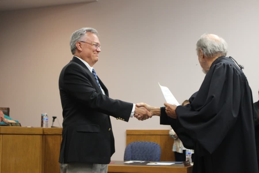 Humble swears in incoming Mayor Norman Funderburk, incumbent council members