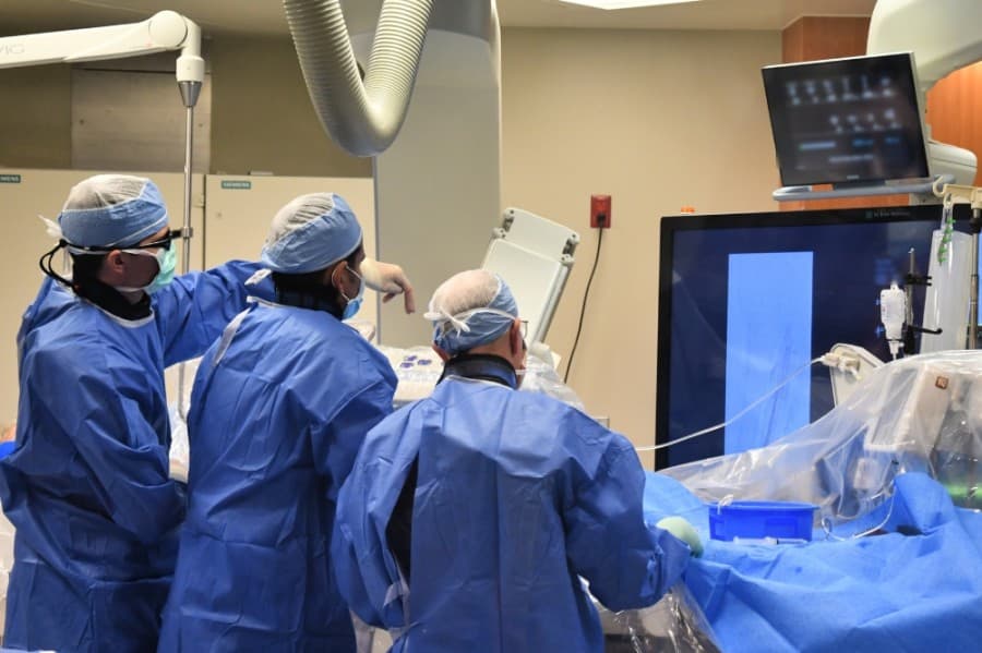 Many cardiac conditions are now treated using minimally invasive surgical procedures, so patients benefit from a reduced or no hospital stay, lower risk of complications and a shorter recovery period. Interventional cardiology at Baylor Scott & White Health deals specifically with the catheter-based, non-surgical treatment of structural heart diseases.