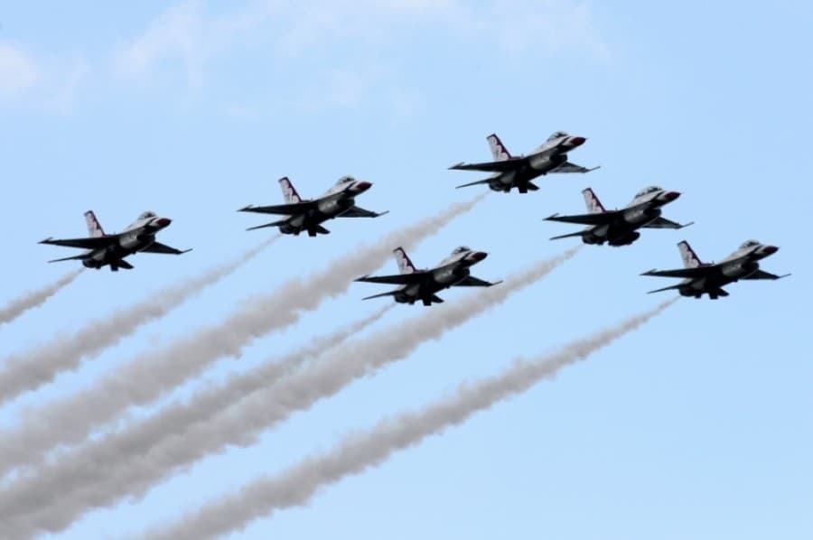 Jersey Village native to lead Air Force's Thunderbirds; H-E-B makes curbside services free and more Houston-area news