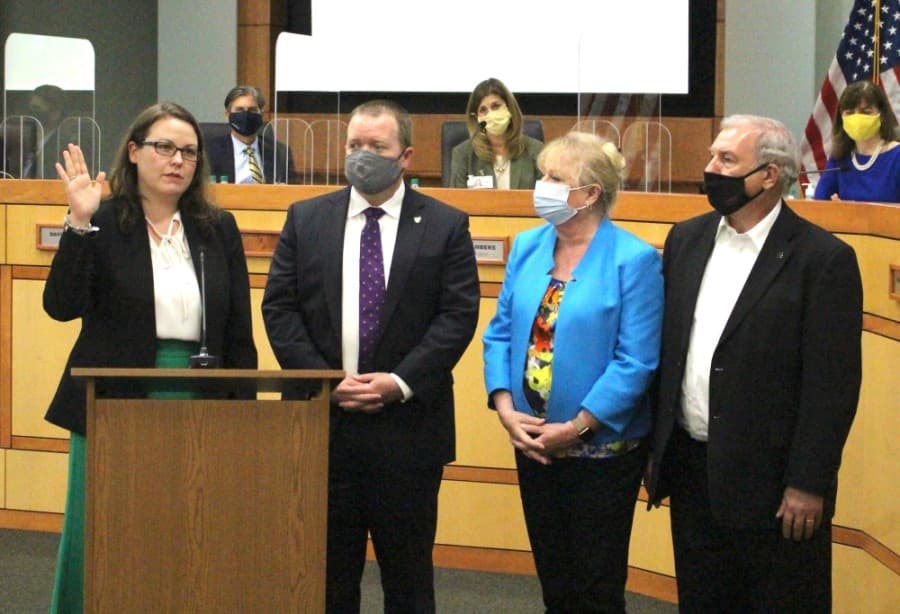 Plano ISD trustees welcome incoming members, select new board officers