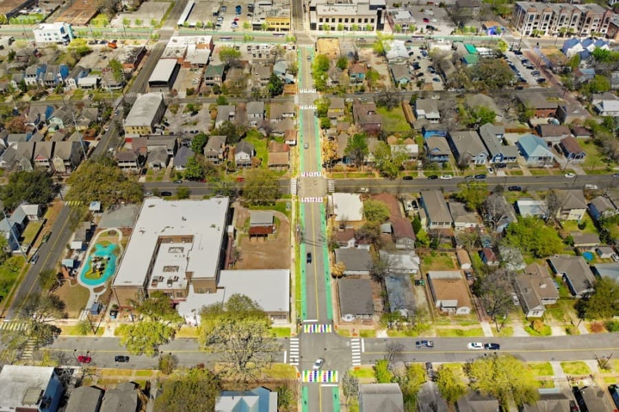 Proposals on Silver Street include a high-comfort bikeway, trail connections, and intersection and crossing improvements. (Rendering courtesy Old Sixth Ward TIRZ)