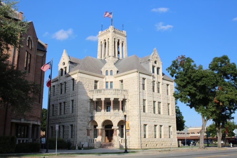 Comal County commissioners approve change orders for annex and sheriff’s office renovations