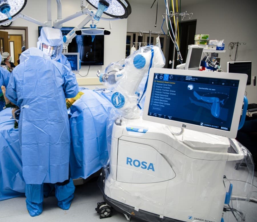 Robotic-assisted surgery benefits orthopedic patients in northwest Houston