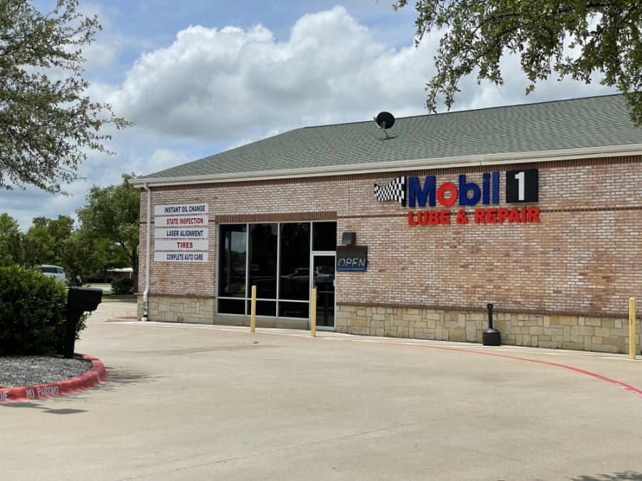 Mobil 1 Lube & Repair provides complete auto care in Frisco