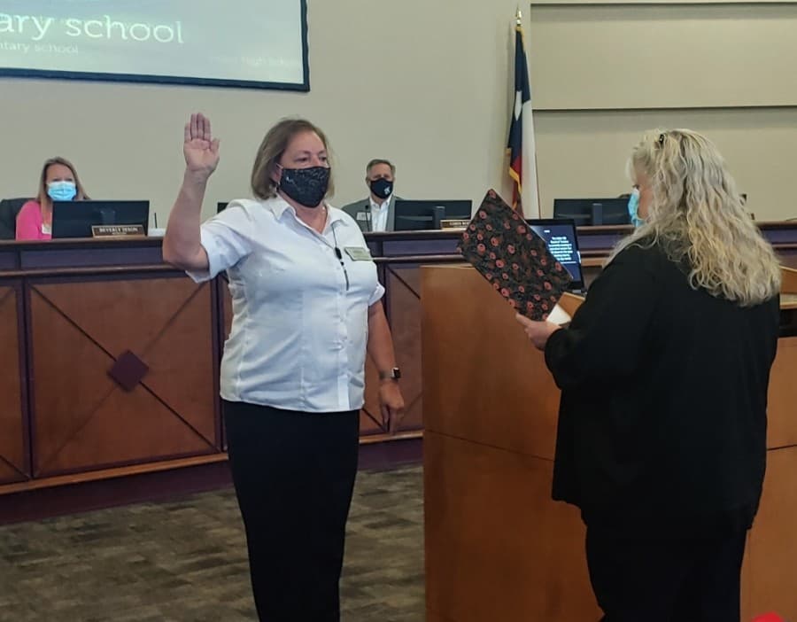 Ruthie Keyes is sworn in