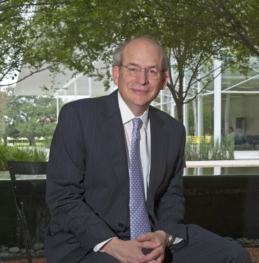 Rice University president will step down in June 2022