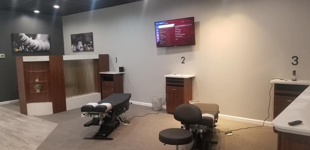 100% Chiropractic opens in Cochran's Crossing