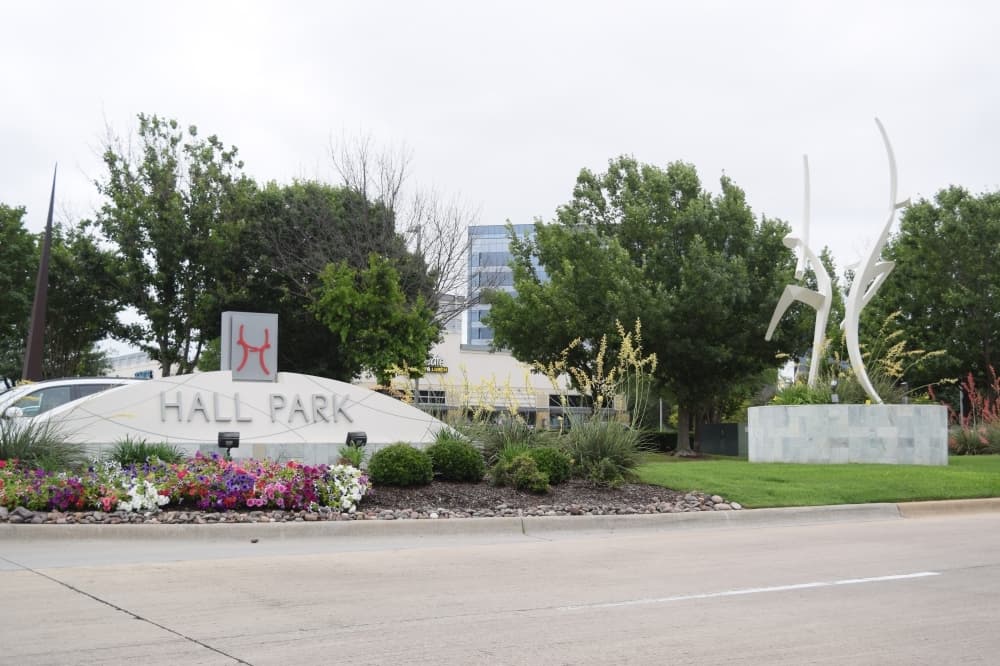 Frisco approves partnership for performing arts center at Hall Park