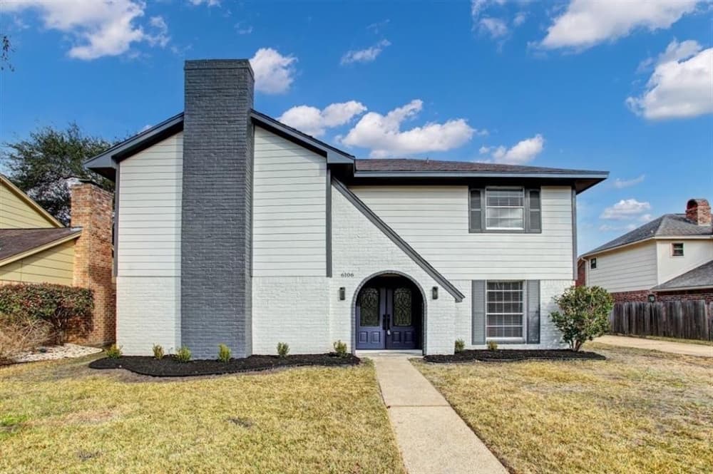 6106 Claridge Drive, Houston: With four bedrooms upstairs and a separate office on the first floor, this contemporary home built in 1974 features a host of amenities, including a dining room combo area with vinyl flooring and a fireplace in the family room with flanking floating shelves. The kitchen, meanwhile, is lined with quartz countertops, and the home’s master suite features an en-suite spa bath with dual quartz vanities, an open walk-in shower and a soaking tub. 4 bed, 2 full and 1 half bath/2,342 sq. ft. Sold for $285,001-$325,000 on May 17. (Courtesy Houston Association of Realtors)