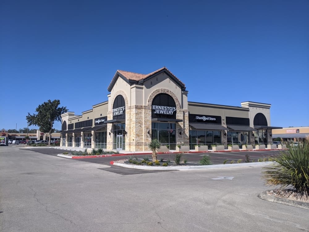 Santikos, BBVA Bank and more join MarketPlace in New Braunfels