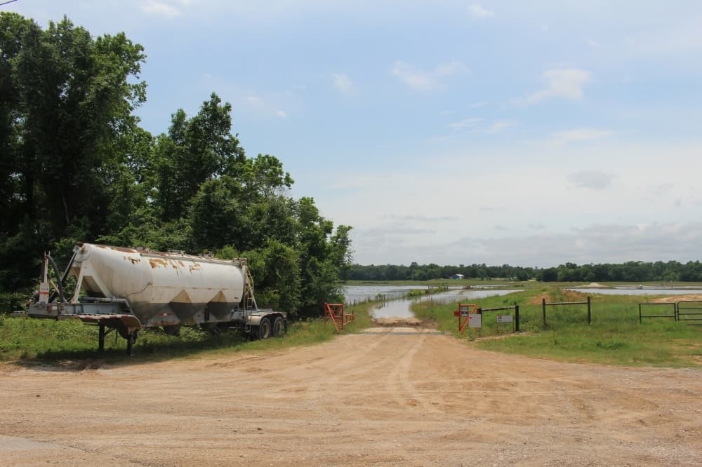 TCEQ hearing on proposed concrete plant leaves unanswered questions, Magnolia residents say