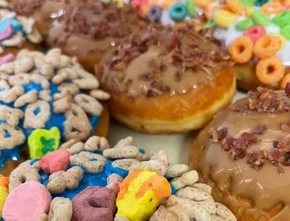 Robin's Snowflake Donuts & Cafe celebrates 5-year anniversary in Spring