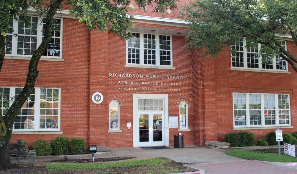 Richardson ISD board approves construction plan for 107-year-old administration building