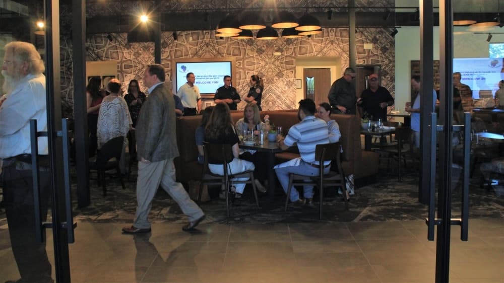 Persimmons Bar & Grill now open at Grapevine Golf Course