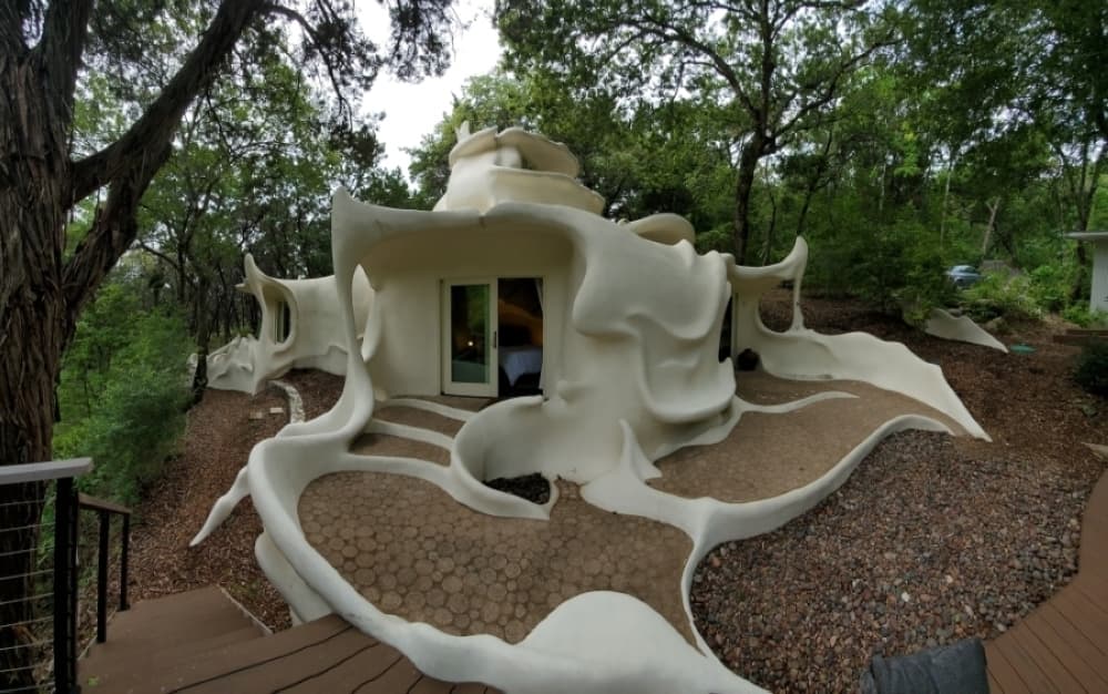 Austin Weird Homes Tour ends; Z’Tejas to close Arboretum restaurant and more Central Texas news