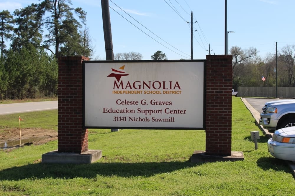 ACLU Texas, students and parents urge Magnolia ISD to change gender-based hair policy