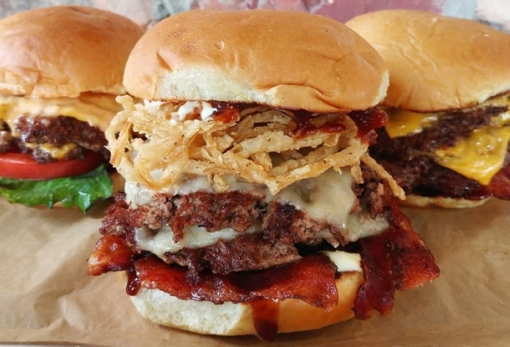 Mooyah Burgers opens in Colleyville; Frisco ER now accepting patients and more DFW-area news