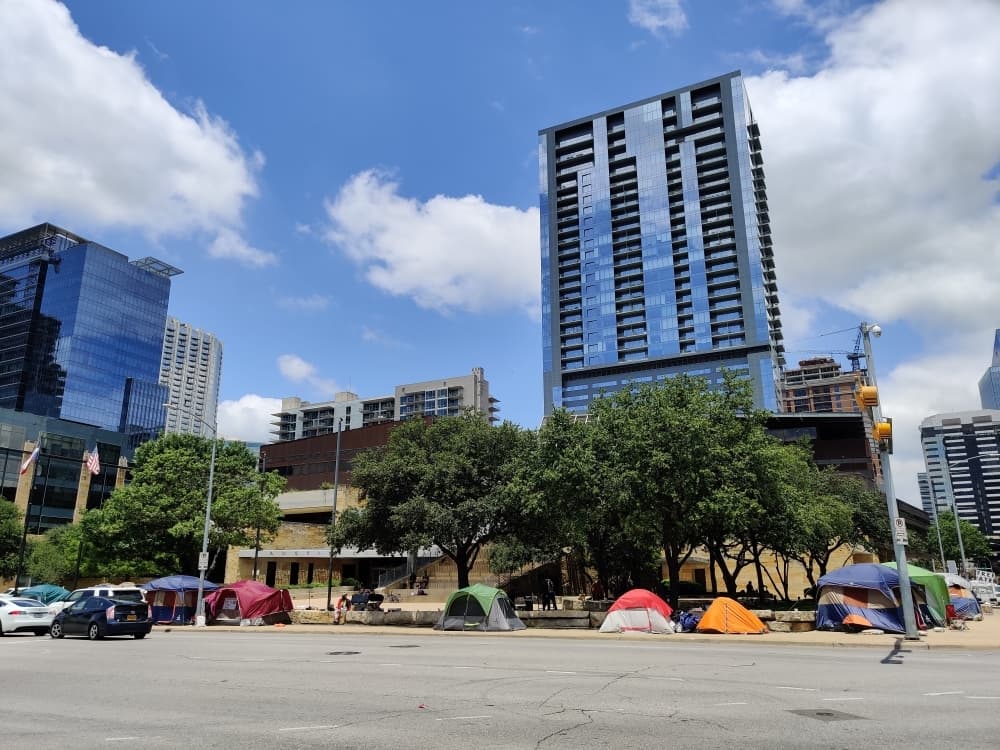 Ellis, Harper-Madison call for halt to Austin's 'Band-Aid' sanctioned homeless encampment plans