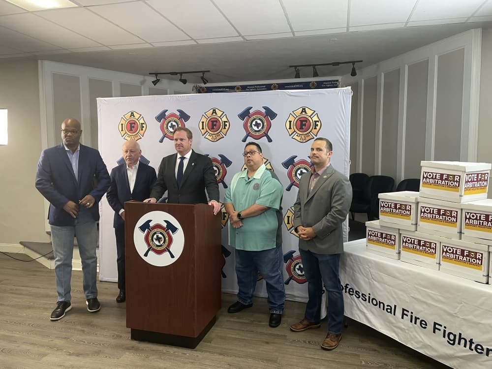 Houston Firefighters petition reaches signature requirement for vote on binding arbitration
