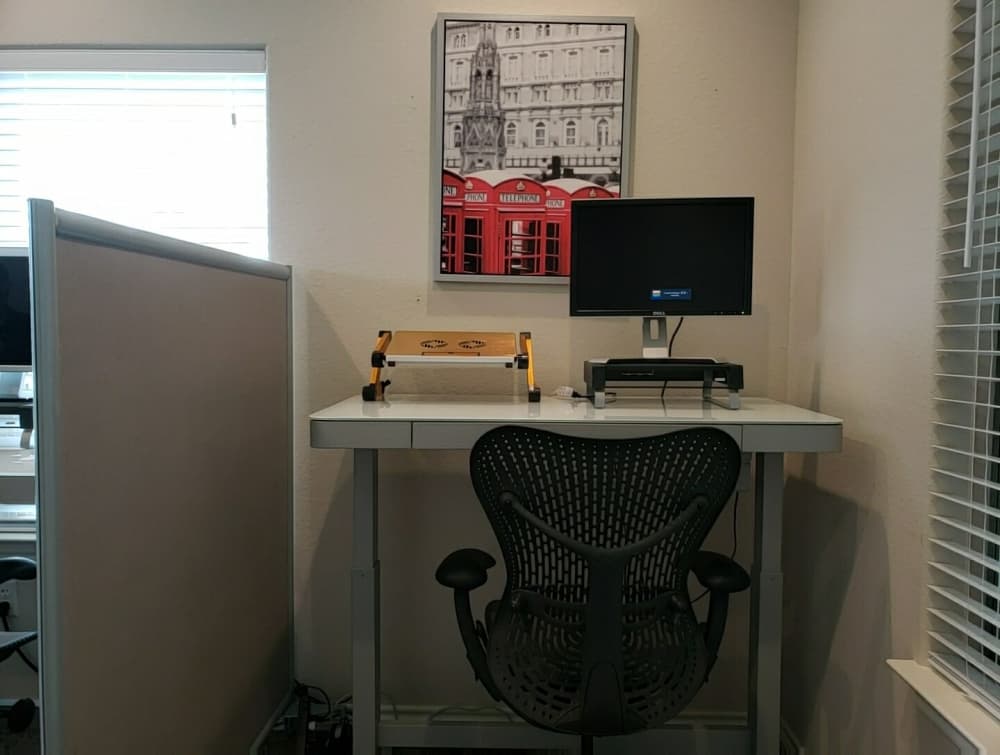 Hamlet Coworking offers several different office and desk space options. (Ali Linan/Community Impact Newspaper)