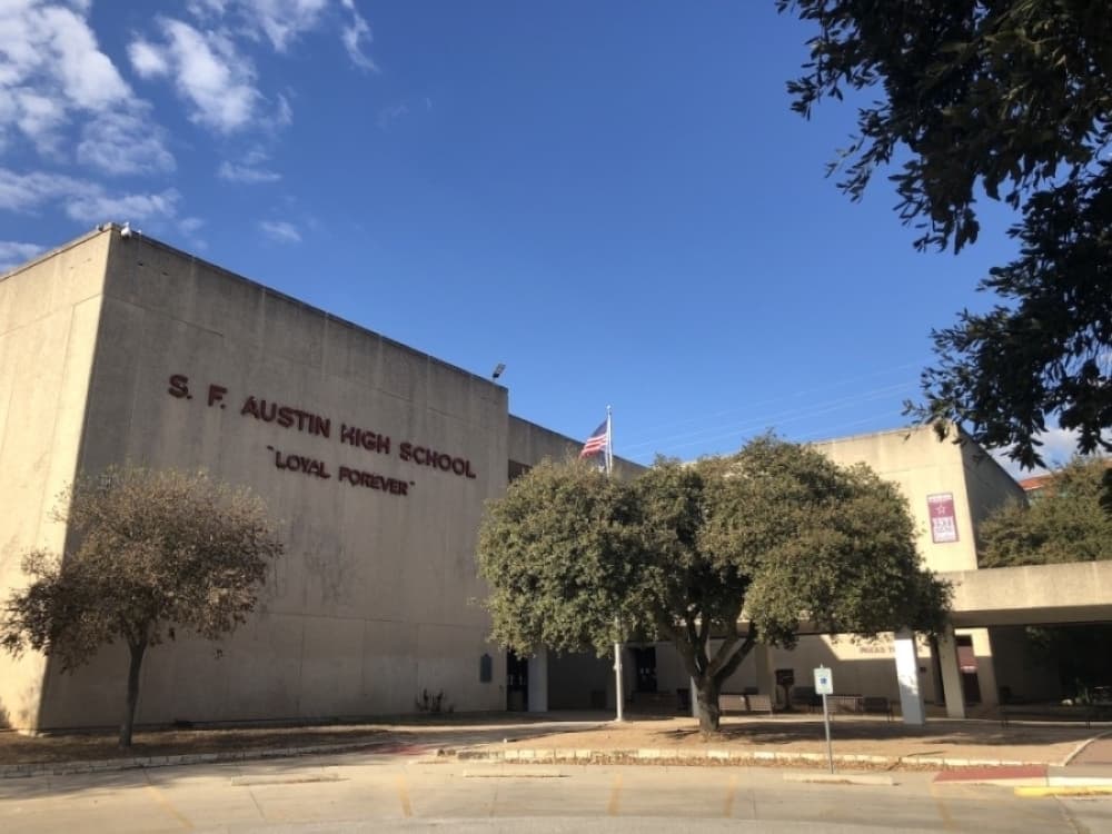 Austin ISD holding enrollment clinics for 2021-22 school year