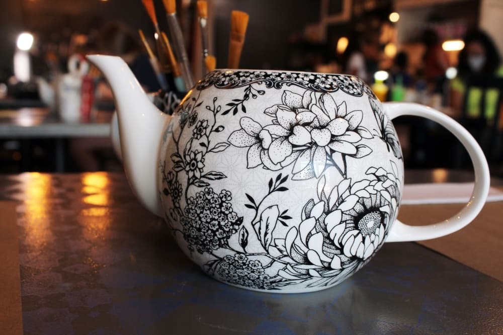 Teapots give a nod to Hewitt’s English heritage. (Karen Chaney/Community Impact Newspaper)