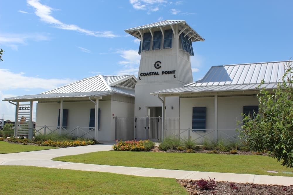 Residents have access to the clubhouse, an amenities center with an outdoor swimming pool and a playground. (Savannah Kuchar/Community Impact Newspaper)