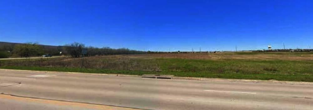 Pflugerville officials prep 43-acre tract near Living Spaces for development