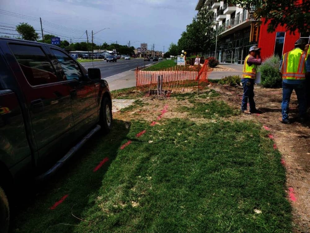 Austin begins construction on pedestrian crossing signal on Burnet Road
