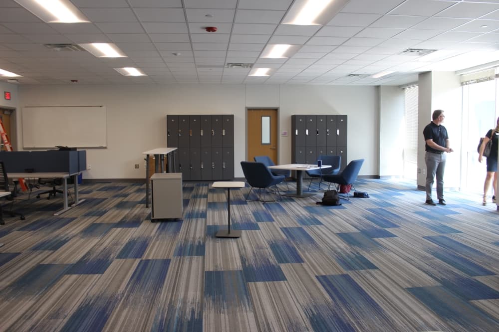 The teacher workroom at Emerson High School offers teachers spaces to work and store their belongings between classes. (Miranda Jaimes/Community Impact Newspaper)