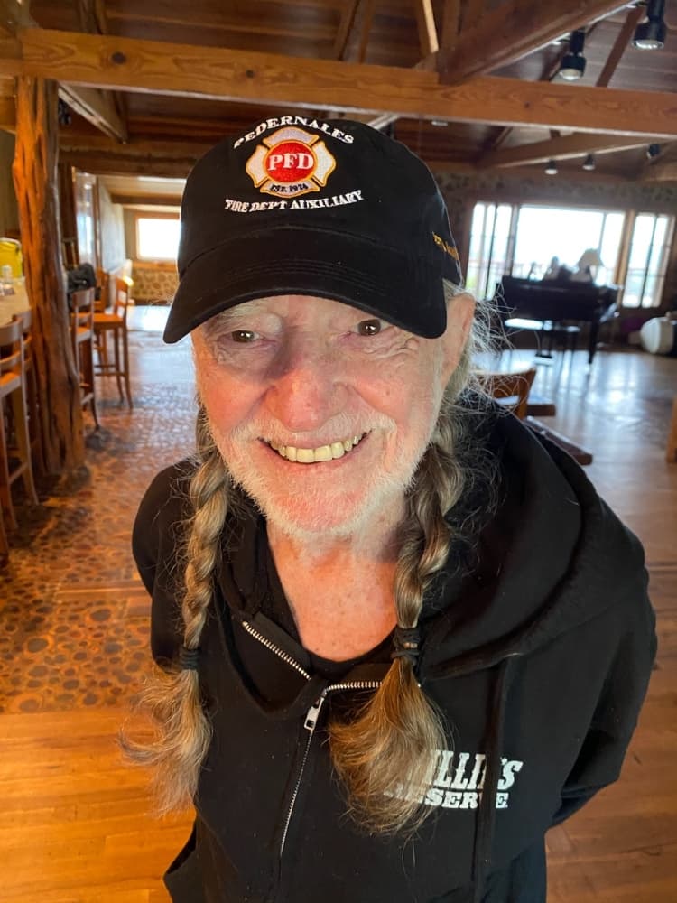 Willie Nelson donates signed guitar to benefit Pedernales Fire Department Auxiliary