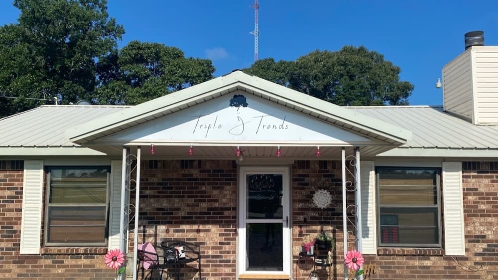 Boutique and gift shop Triple J Trends now open in Montgomery