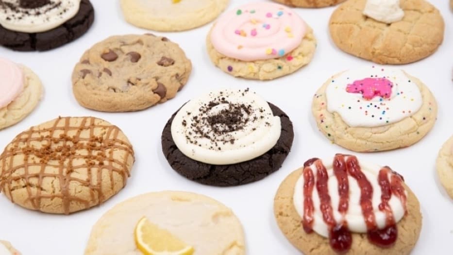 Crumbl Cookies sets opening date for first McKinney location