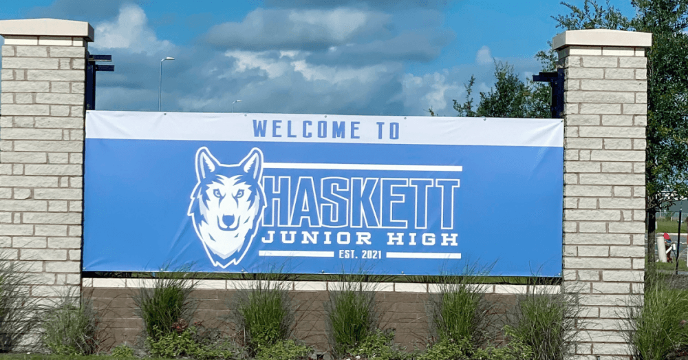 Sign of Haskett Junior High