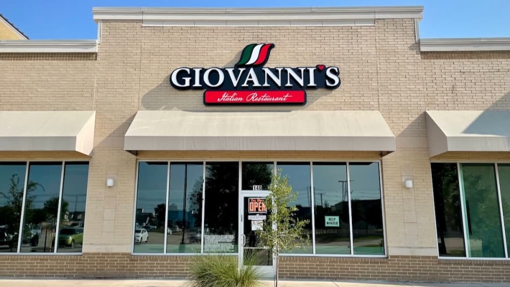 Giovanni's Italian Restaurant in Frisco serving pizza, pasta and hot subs