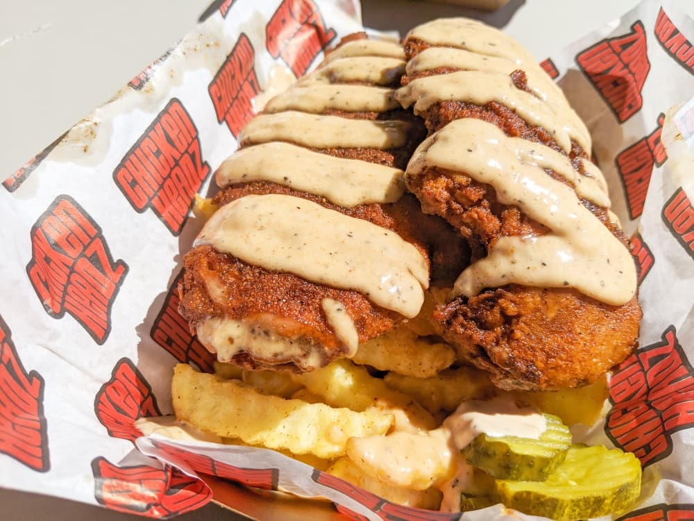 Chicken Headz brings Houston heat to Nashville-style chicken