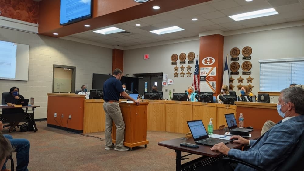 Hutto ISD officials clarify COVID-19 mask, safety policy