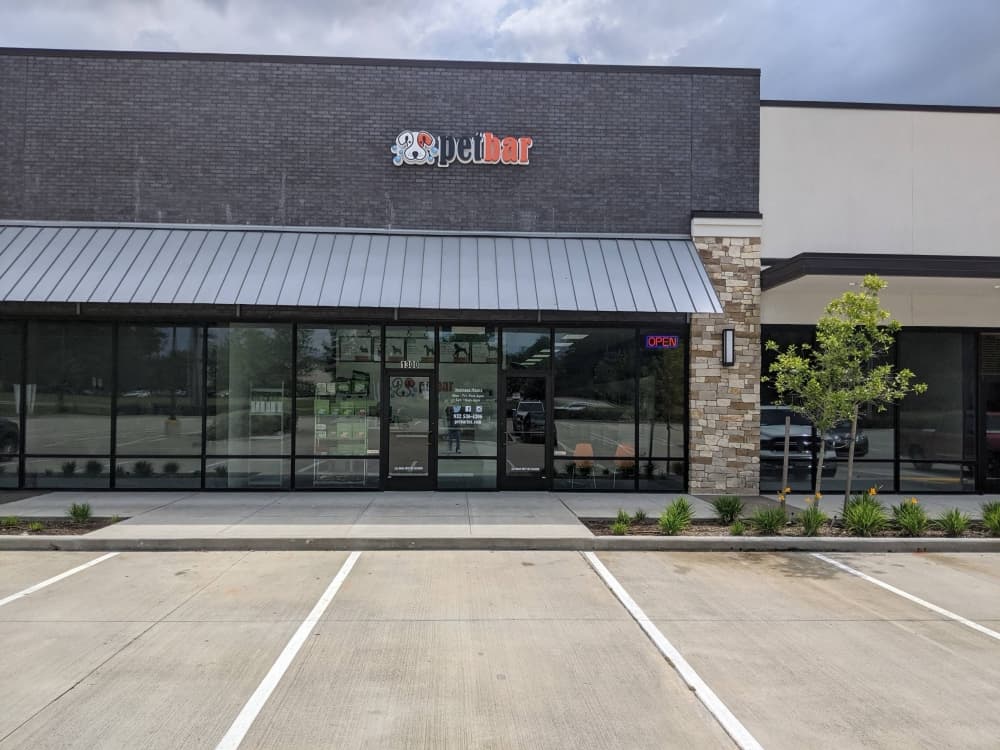 Petbar boutique now open in Conroe