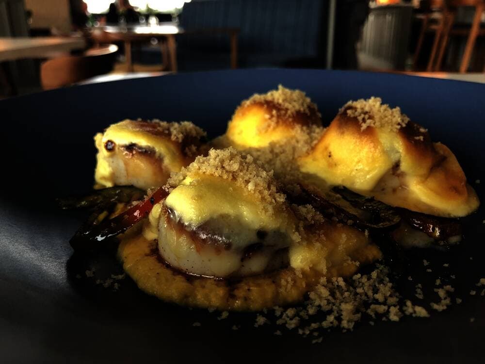 Le Vacher's scallops are caught fresh in the gulf each day by a local Austin-based fisherman. (Community Impact Newspaper/Maggie Quinlan)