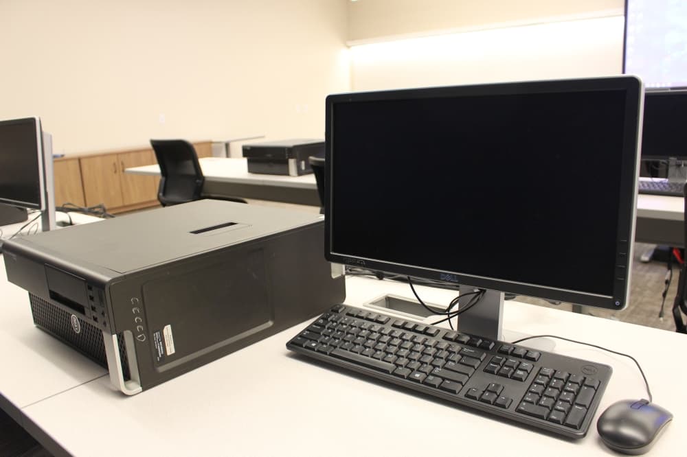 In this mixed use lab, students will break down and rebuild computers. (Brooklynn Cooper/Community Impact Newspaper)