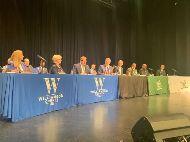 Williamson County, city of Taylor sign economic agreements, await Samsung commitment